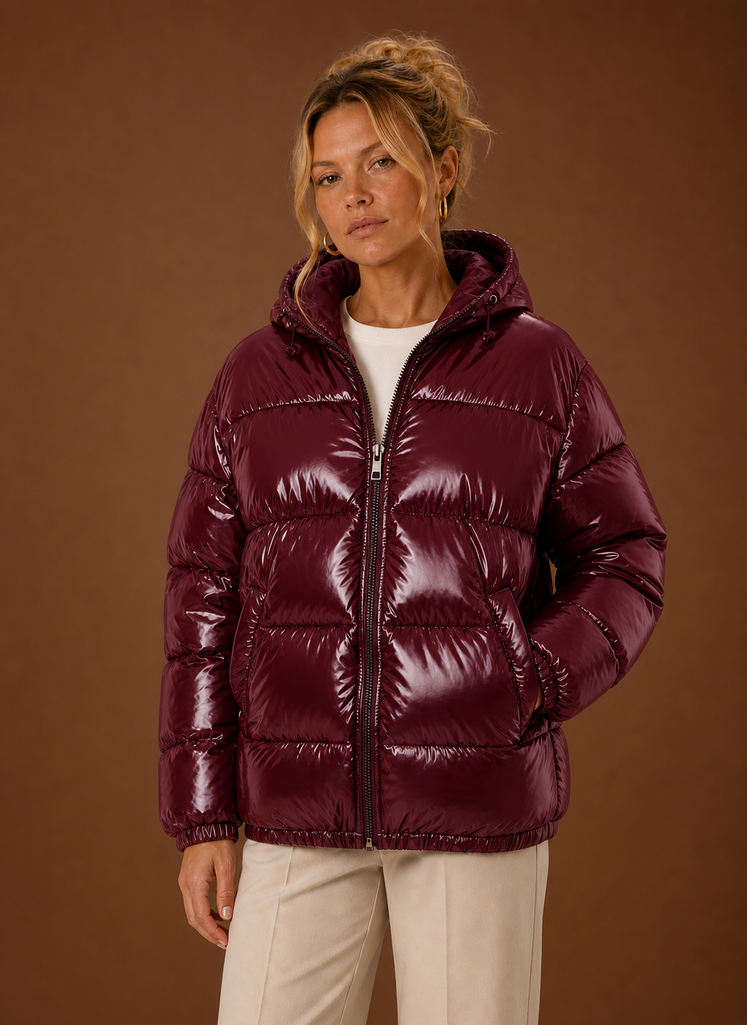 Front view of the Areleon Oversized Women's Puffer Jacket on a mannequin, showing the relaxed silhouette.